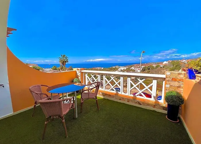 Precioso Oceans View Адехе